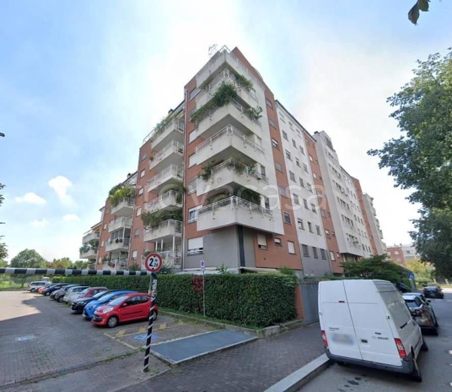 appartamento in vendita a Milano in zona Quarto Oggiaro