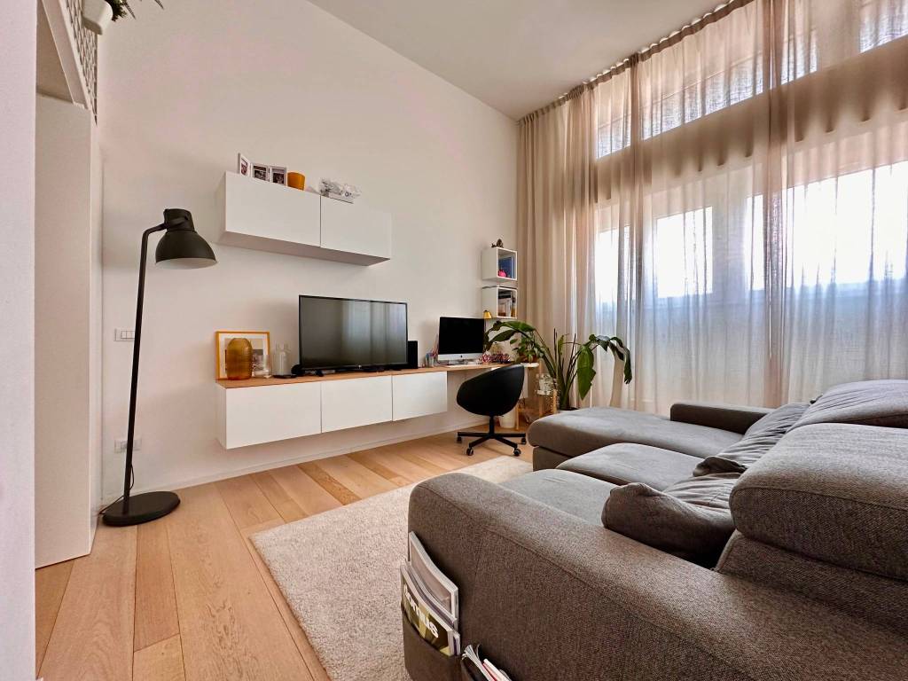 appartamento in vendita a Milano in zona Città Studi