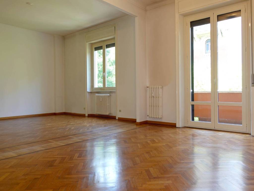 appartamento in vendita a Milano in zona Sempione
