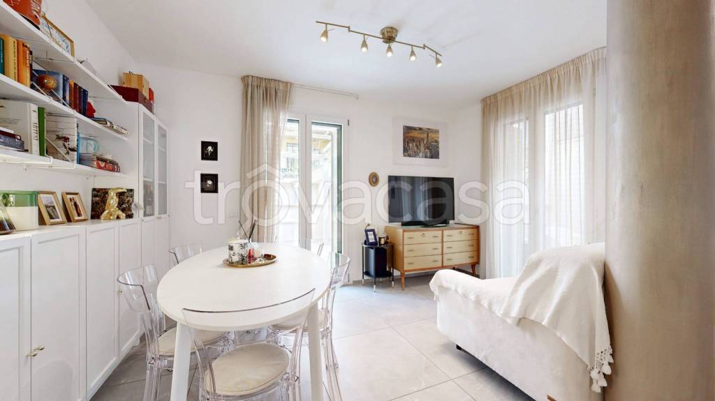 appartamento in vendita a Milano in zona Dergano