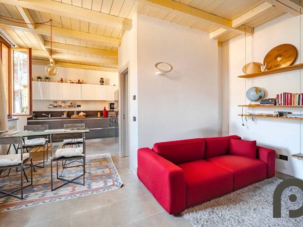 appartamento in vendita a Milano in zona Isola
