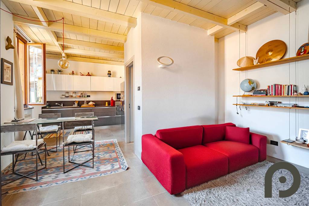 appartamento in vendita a Milano in zona Isola