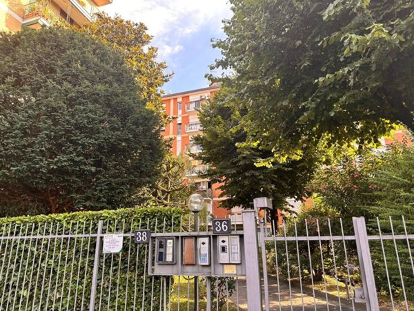 appartamento in vendita a Milano in zona Forlanini