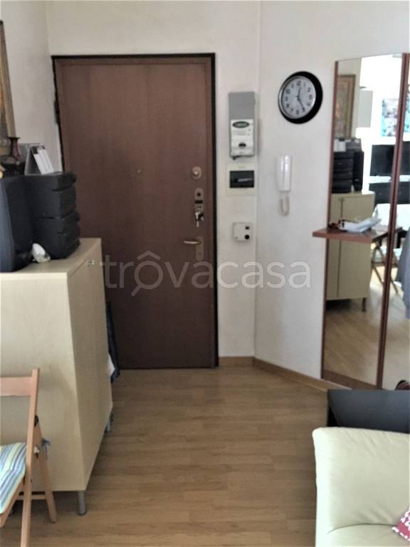 appartamento in vendita a Milano in zona Cascina dei Pomi