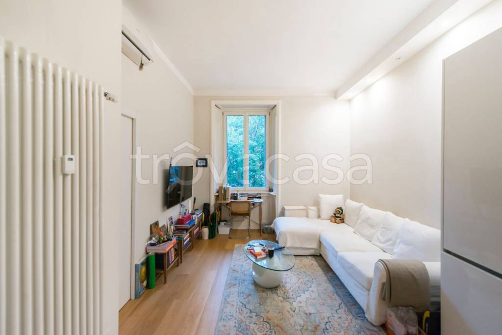 appartamento in vendita a Milano in zona Città Studi