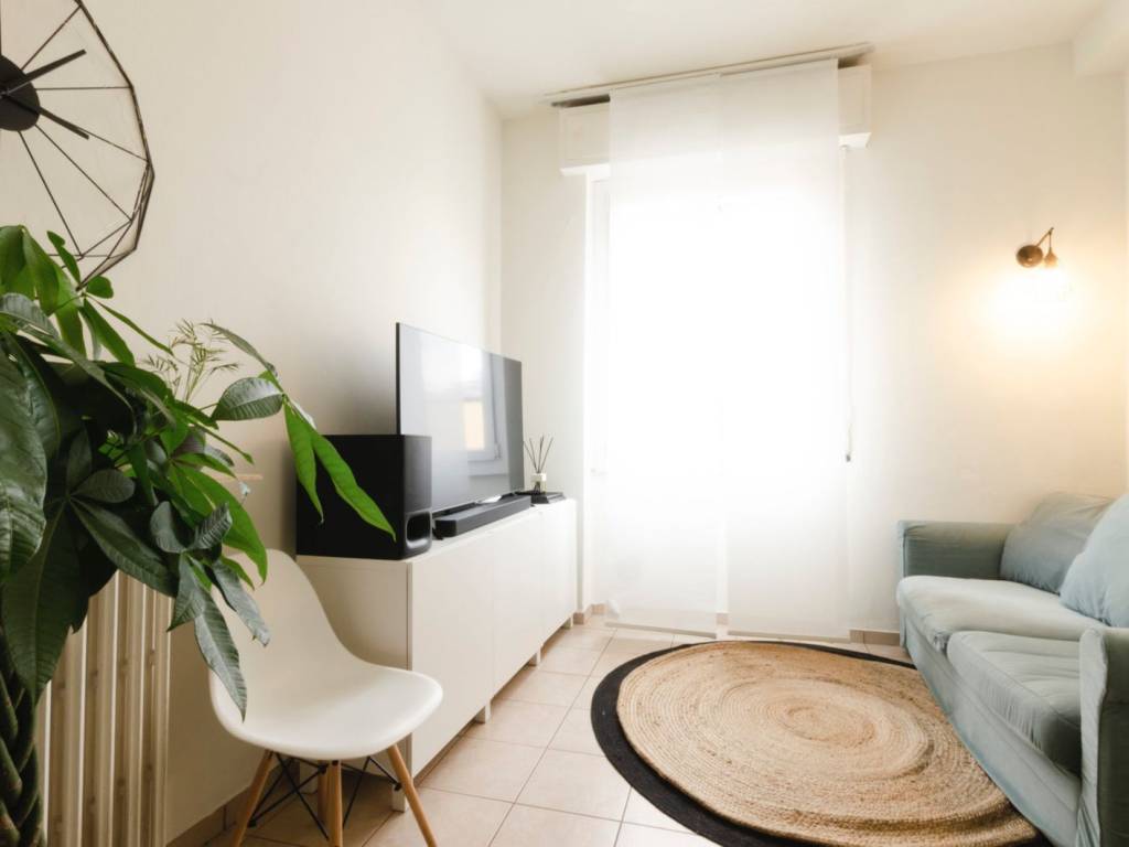 appartamento in vendita a Milano in zona Barona