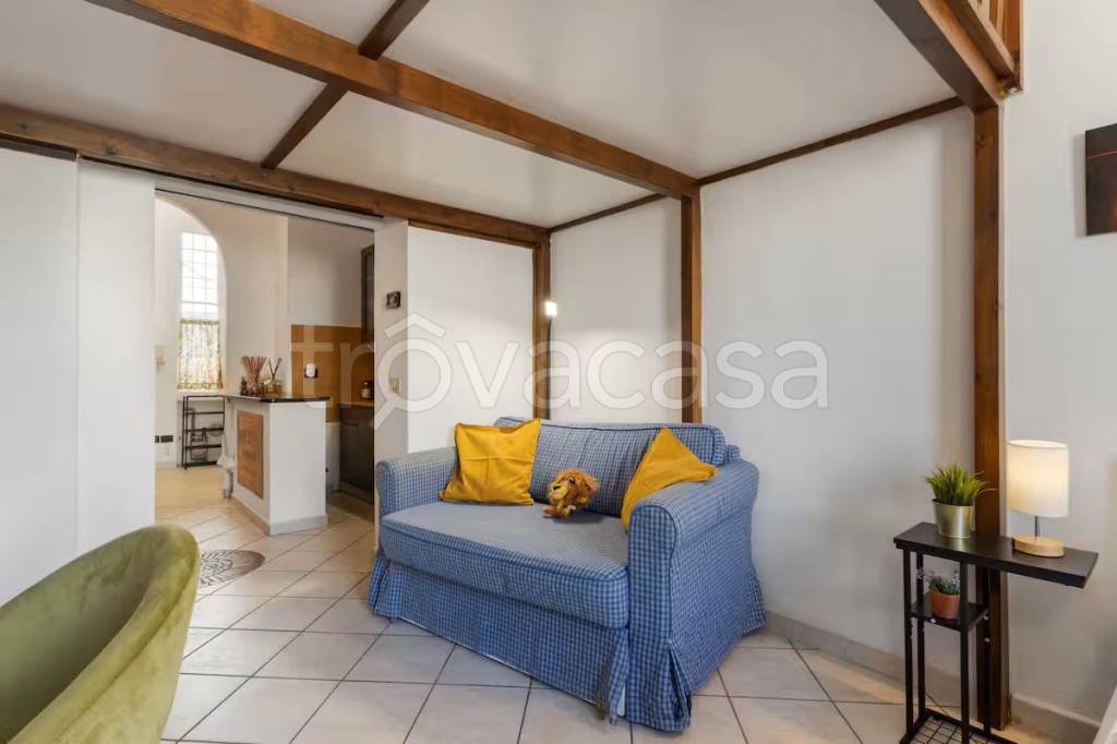 appartamento in vendita a Milano in zona Stadera