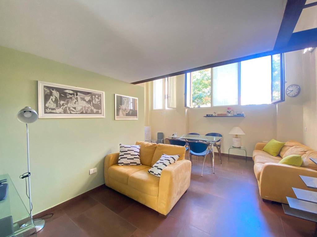 appartamento in vendita a Milano in zona Città Studi