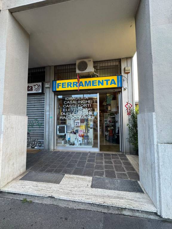appartamento in vendita a Milano in zona Vigentino
