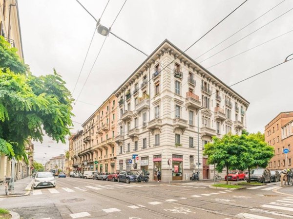 appartamento in vendita a Milano in zona Porta Nuova