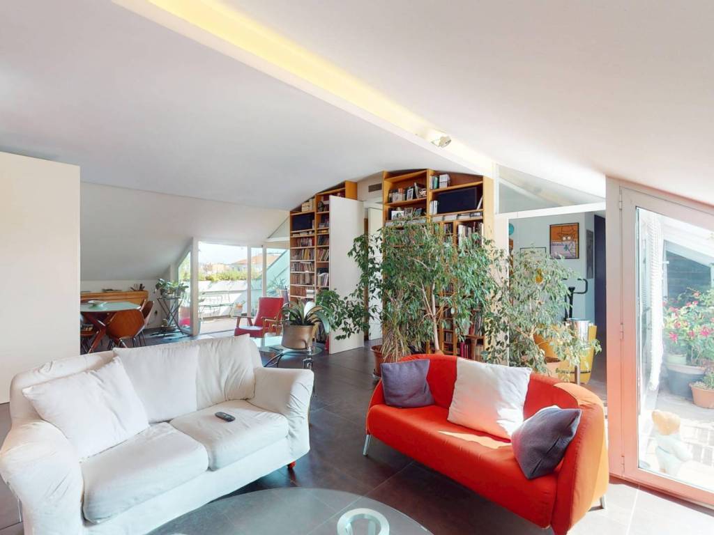 appartamento in vendita a Milano in zona Solari