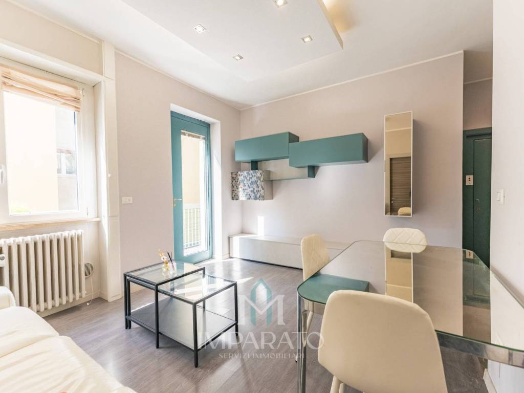 appartamento in vendita a Milano in zona XXII Marzo