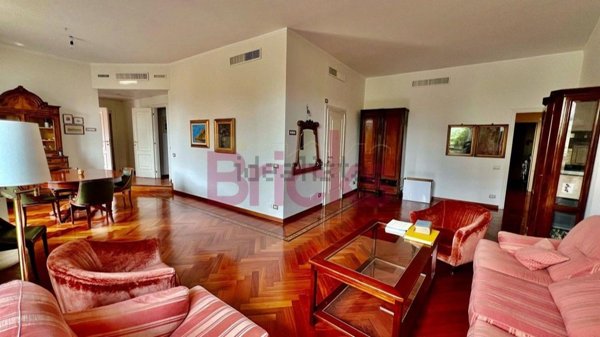 appartamento in vendita a Milano in zona Brera
