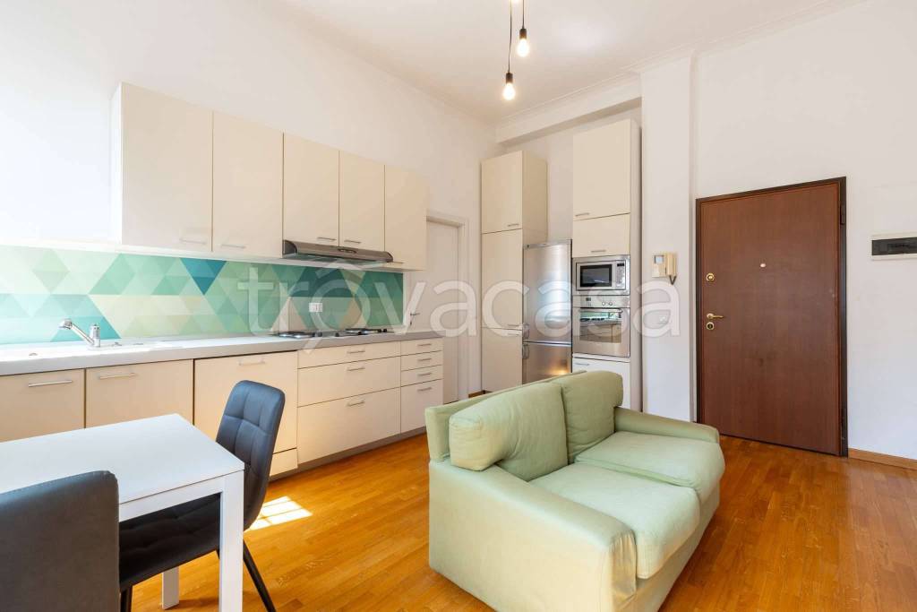 appartamento in vendita a Milano in zona Isola