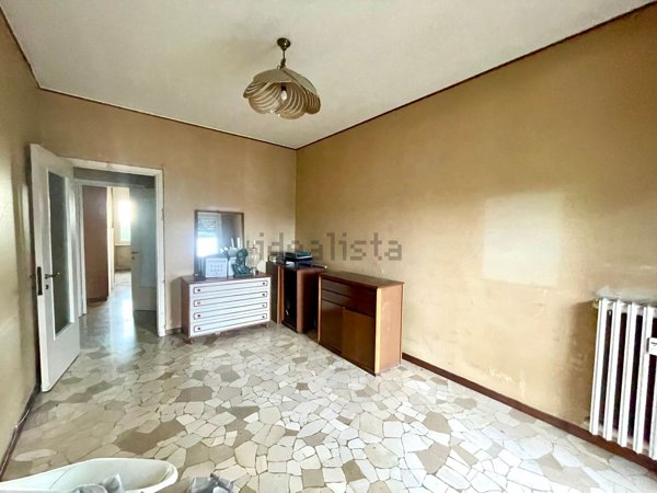 appartamento in vendita a Milano in zona Crescenzago