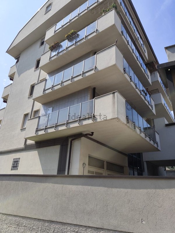 appartamento in vendita a Milano in zona Crescenzago