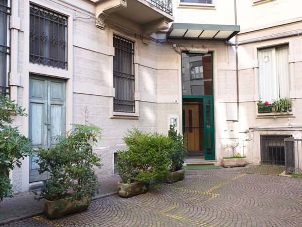 appartamento in vendita a Milano in zona Isola