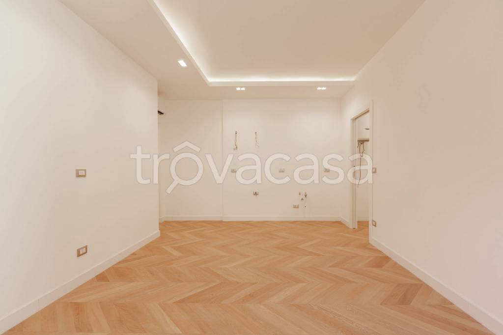 appartamento in vendita a Milano in zona Solari