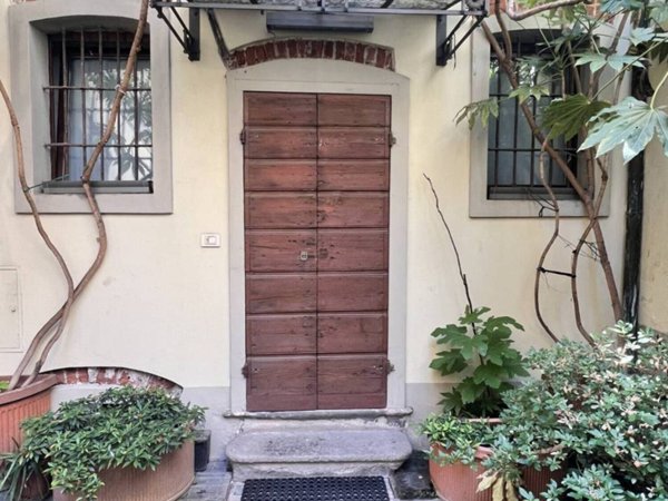 casa indipendente in vendita a Milano in zona Porta Ticinese