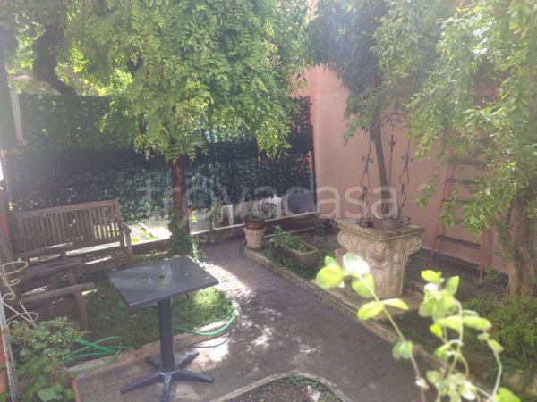 appartamento in vendita a Milano in zona Ponte Lambro