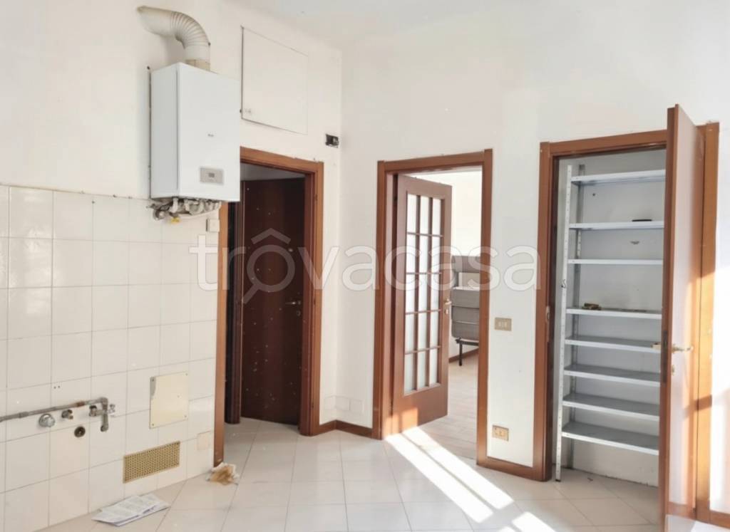 appartamento in vendita a Milano in zona Loreto