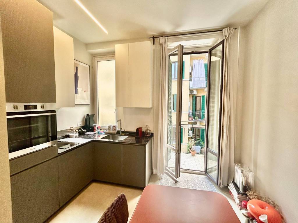 appartamento in vendita a Milano in zona Loreto