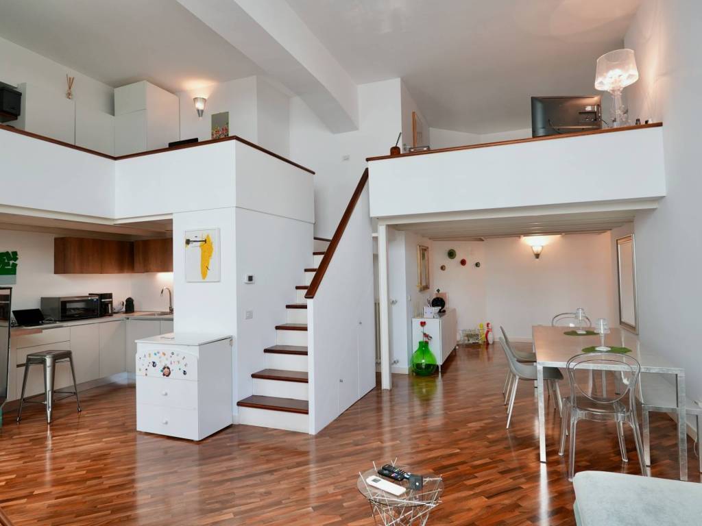 appartamento in vendita a Milano in zona Città Studi