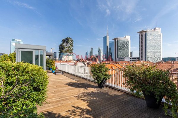 appartamento in vendita a Milano in zona Isola