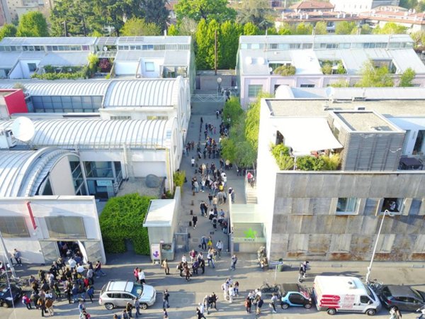 ufficio in vendita a Milano in zona Lambrate
