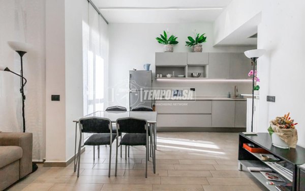 appartamento in vendita a Milano in zona Solari