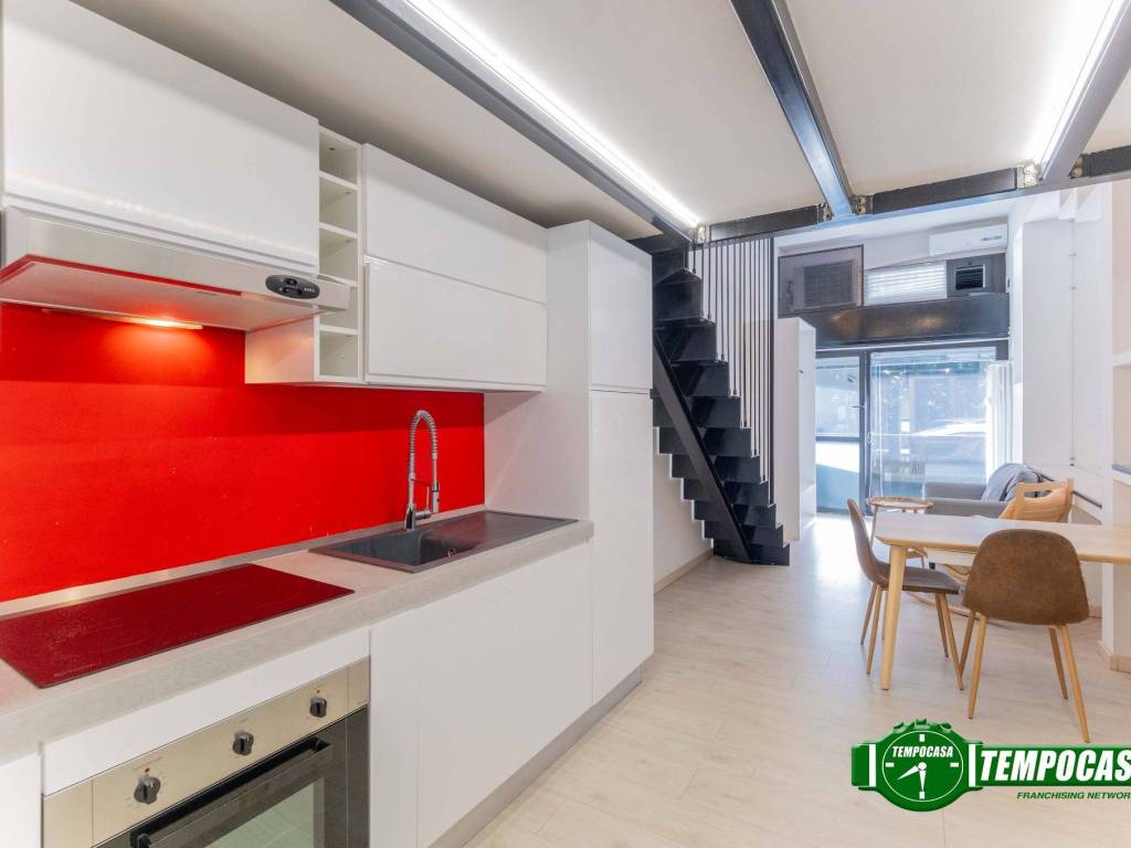 appartamento in vendita a Milano in zona Segnano