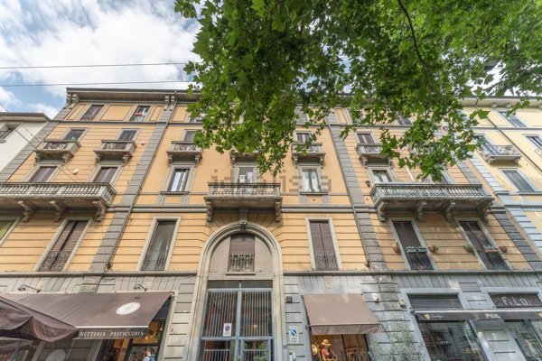 appartamento in vendita a Milano in zona Cinque Giornate