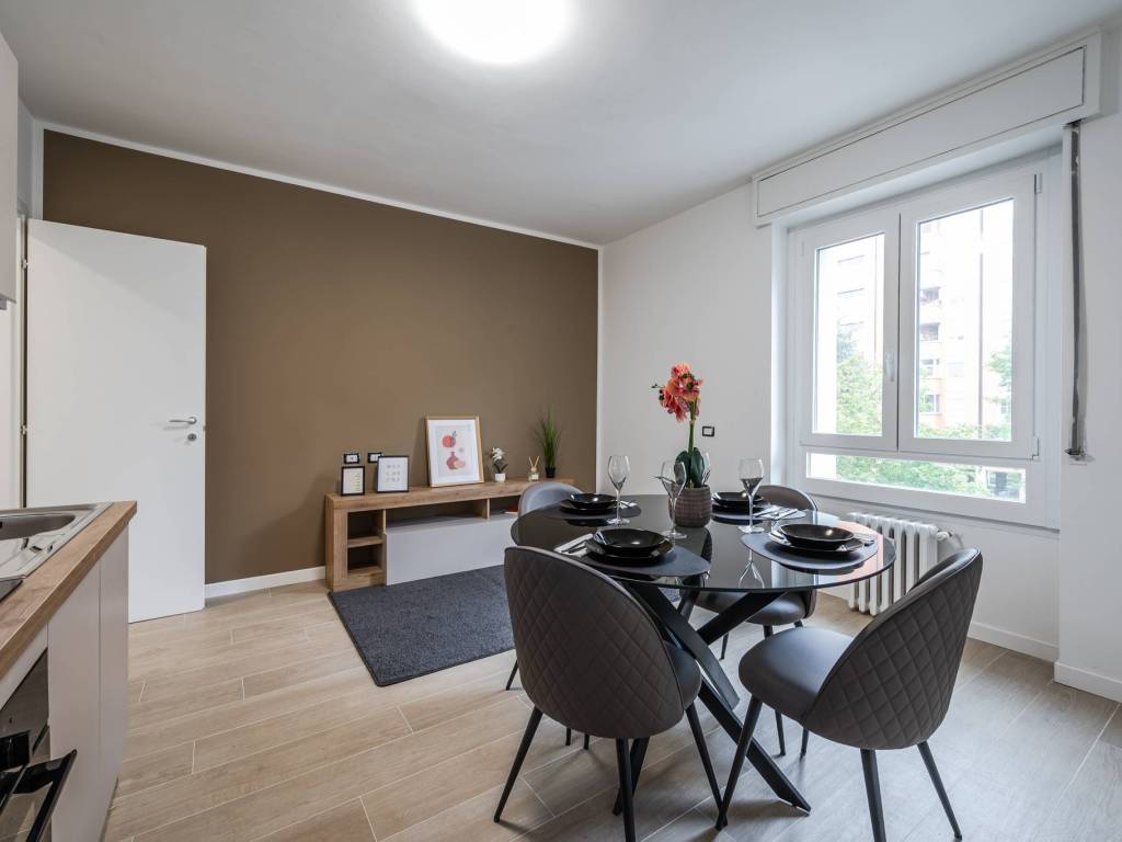 appartamento in vendita a Milano in zona Barona