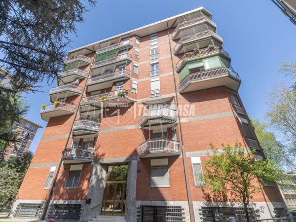 ufficio in vendita a Milano in zona Città Studi