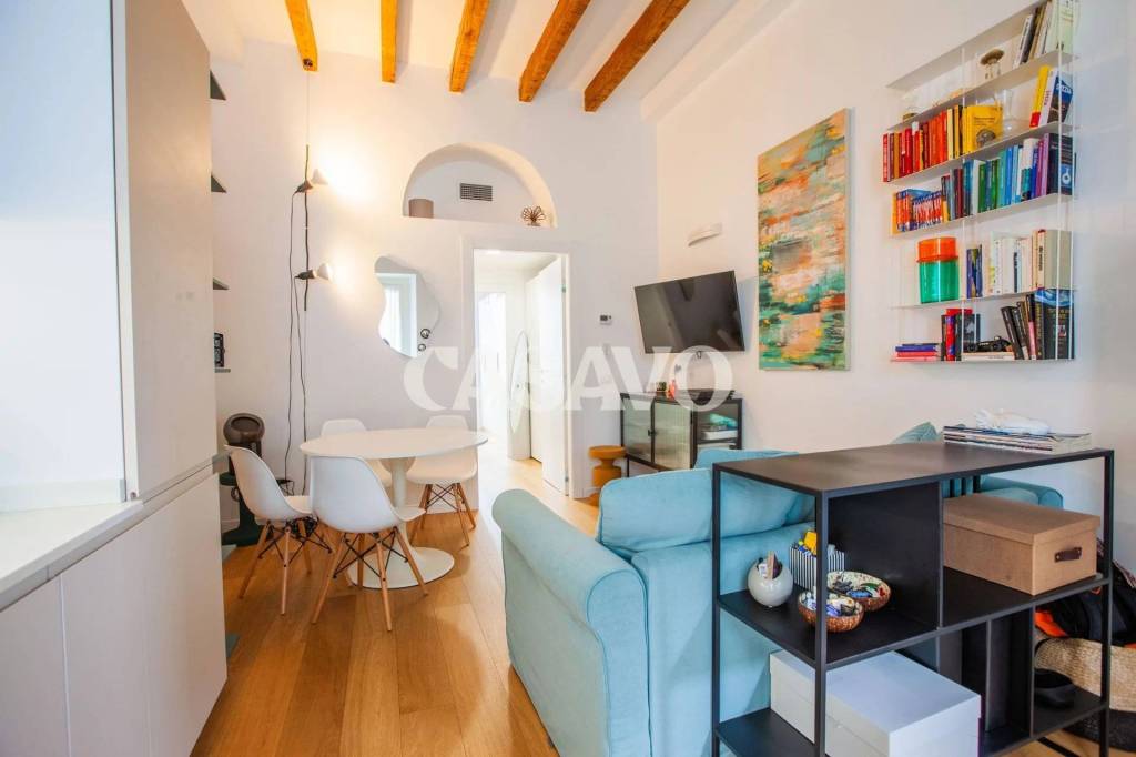 appartamento in vendita a Milano in zona Loreto