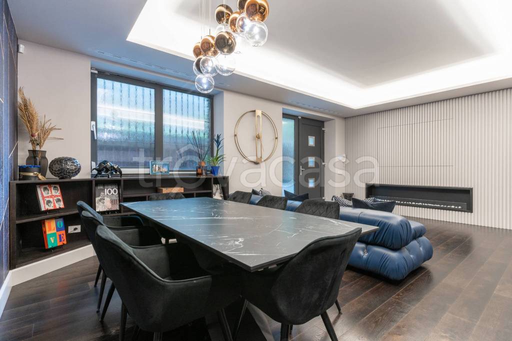 appartamento in vendita a Milano in zona Solari