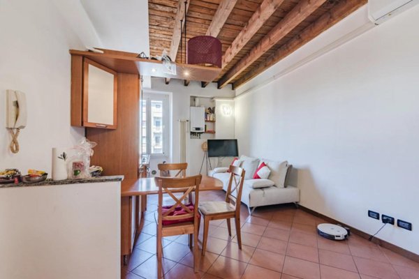 appartamento in vendita a Milano in zona Rottole