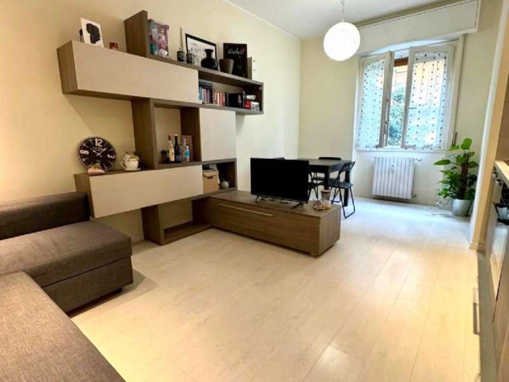 appartamento in vendita a Milano in zona Vigentino