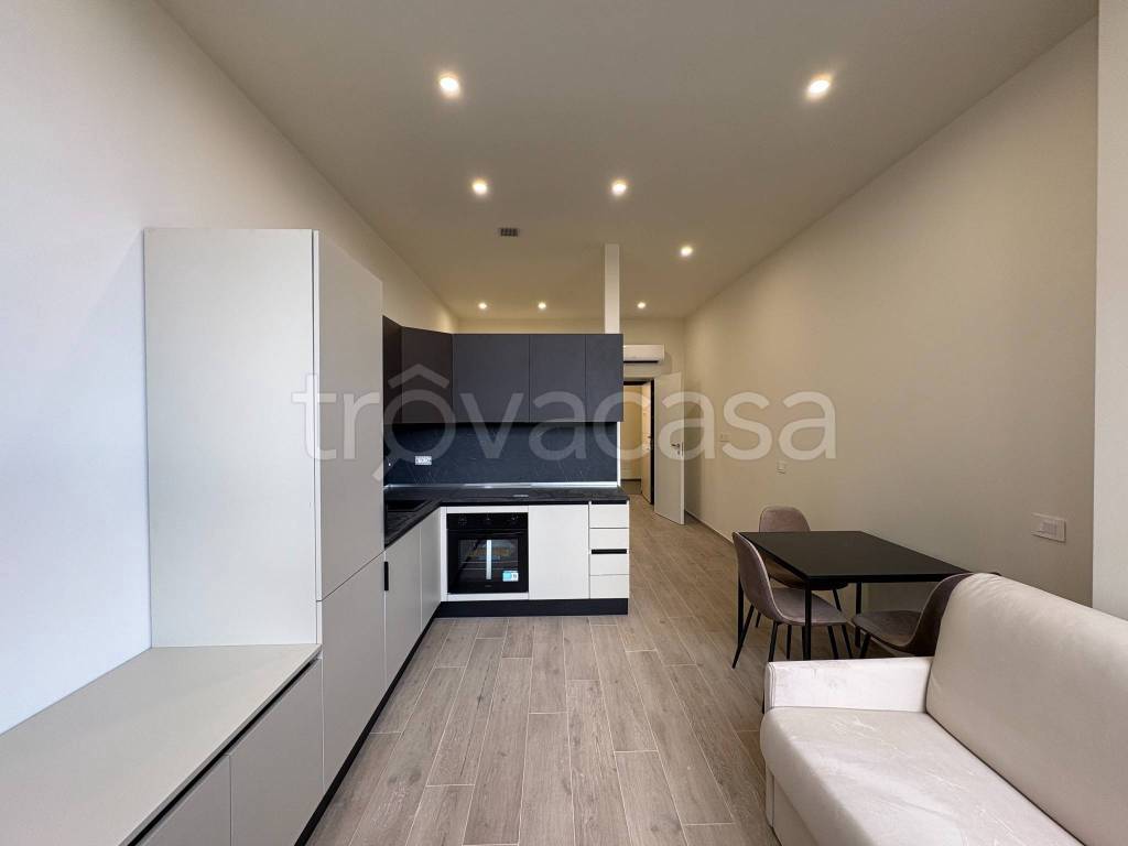 appartamento in vendita a Milano in zona Forlanini