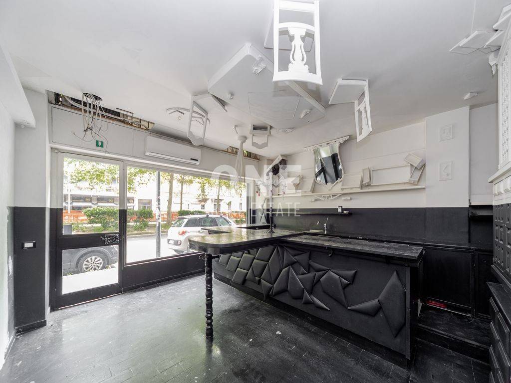 negozio in vendita a Milano in zona Città Studi