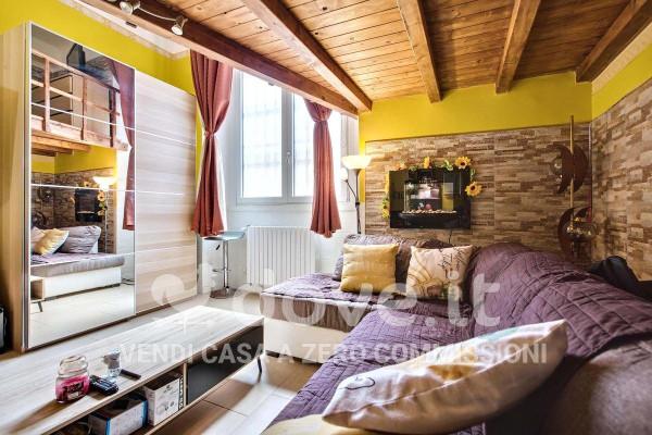 appartamento in vendita a Milano in zona Dergano