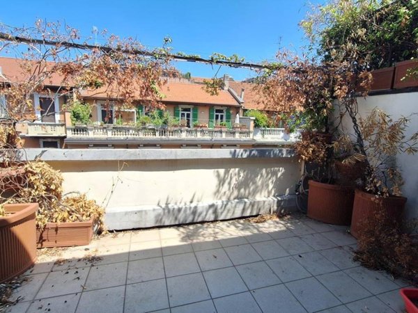 appartamento in vendita a Milano in zona XXII Marzo