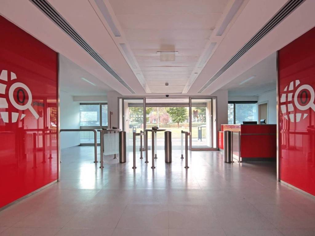 ufficio in vendita a Milano in zona Porta Garibaldi