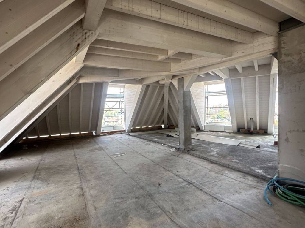 appartamento in vendita a Milano in zona Isola
