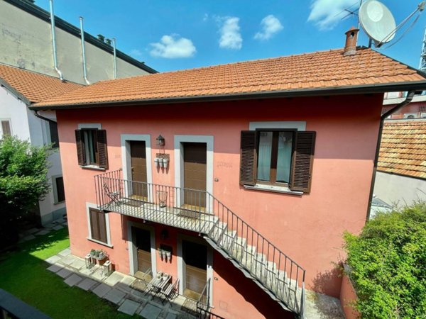 appartamento in vendita a Milano in zona Baggio