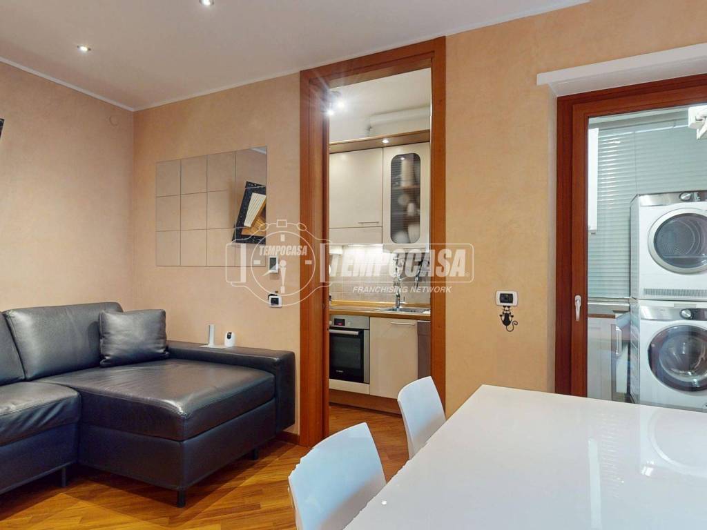 appartamento in vendita a Milano in zona Cagnola