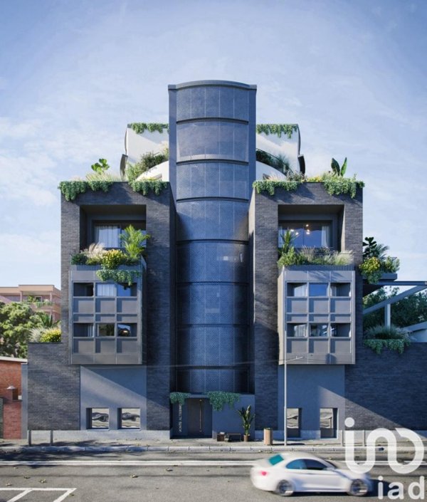 appartamento in vendita a Milano in zona Cagnola