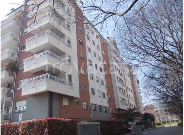 appartamento in vendita a Milano in zona Quarto Oggiaro
