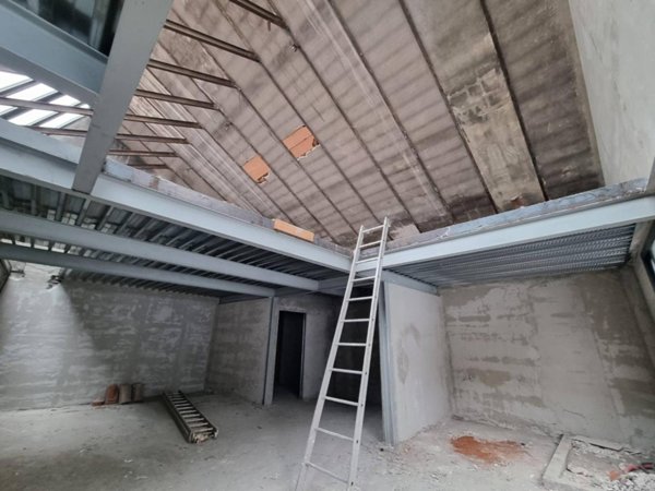 appartamento in vendita a Milano in zona Ortica