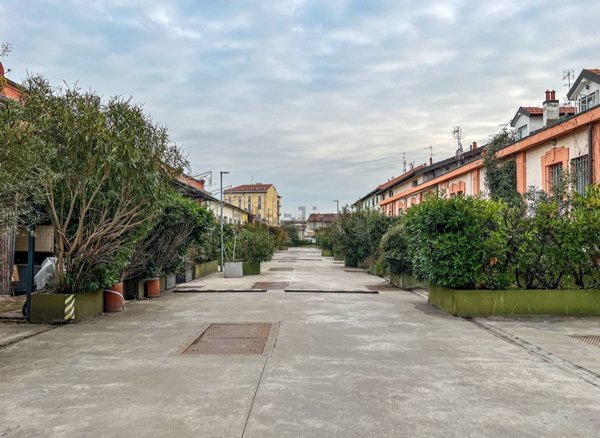 appartamento in vendita a Milano in zona Ortica